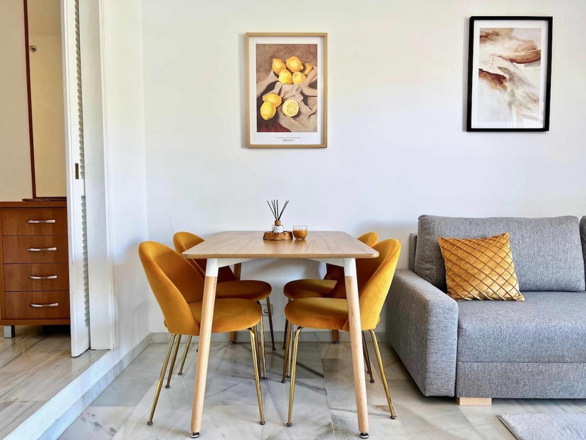 797 Holiday Rentals- Apartamento en Sunset Beach con vistas al jardin Benalmádena Buitenkant foto