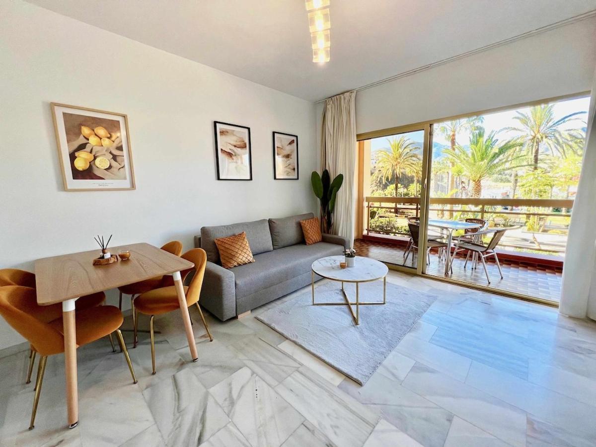 797 Holiday Rentals- Apartamento en Sunset Beach con vistas al jardin Benalmádena Buitenkant foto