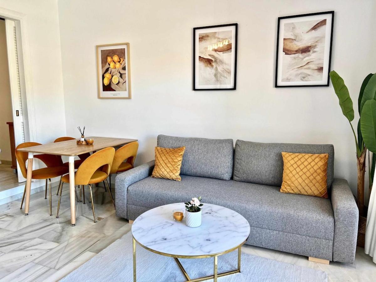 797 Holiday Rentals- Apartamento en Sunset Beach con vistas al jardin Benalmádena Buitenkant foto