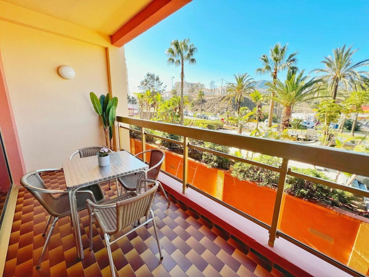 797 Holiday Rentals- Apartamento en Sunset Beach con vistas al jardin Benalmádena Buitenkant foto