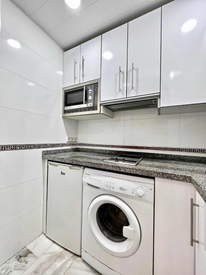 797 Holiday Rentals- Apartamento en Sunset Beach con vistas al jardin Benalmádena Buitenkant foto